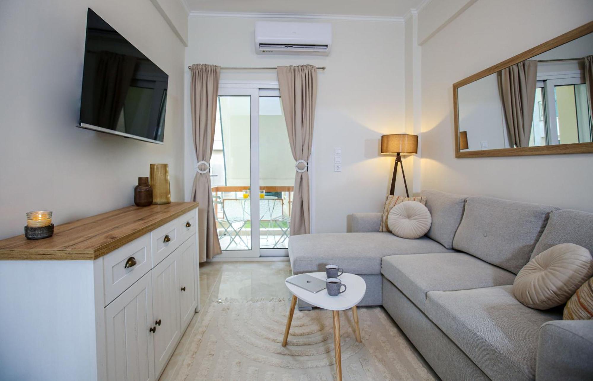 Kamena Elegance Apartment Kamena Vourla